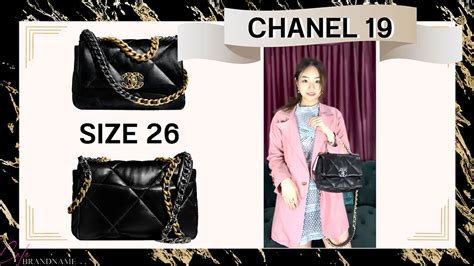 chanel classic ไซส์ไหนดี|Review : รีวิวกระเป๋า Chanel 19 รุ่นฮิต เทียบไซต์(Size) 26 VS 30.